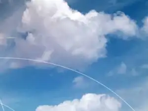 隐形搭售乱象曝光，假期出行如何告别套路？