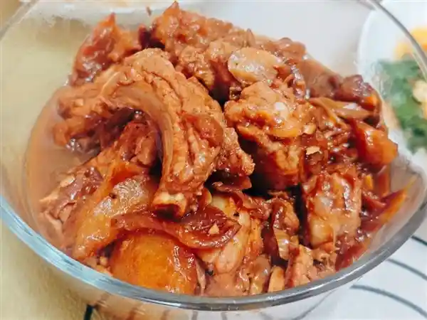 苹果炖猪排竟成美食新宠，吃过的都惊呆了！