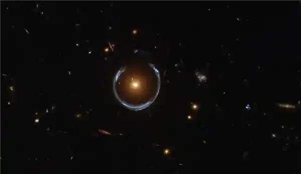 宇宙巨兽现身！363亿倍太阳质量黑洞震撼登场