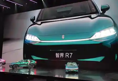 余承东喊话：鸿蒙智行五界将全面升级为六边形战士