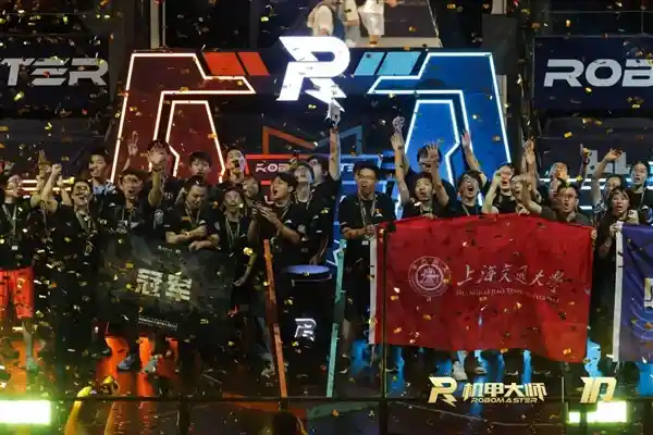 十万工程师启航,改变世界的第一步