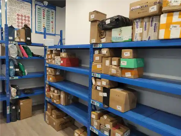 快递驿站换老板背后暗藏玄机：6万盘下2万甩手？