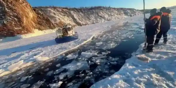 7名中国游客溺亡贝加尔湖 一家四口悲剧引关注 俄潜水员用摄像头精准打捞遗体